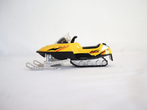 Snowscooter with voice, battery included - Image 4