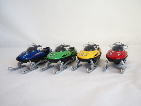 Snowscooter with voice, battery included