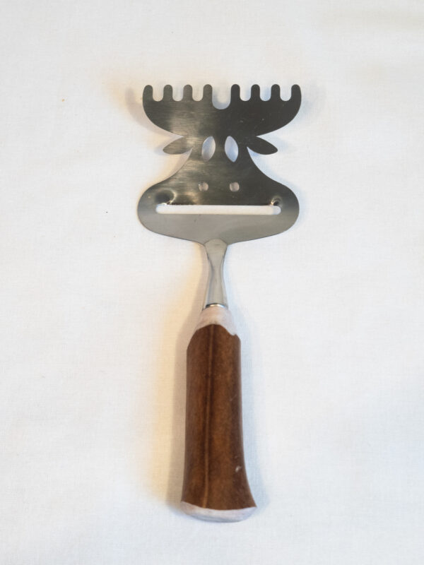 CHEESE CUTTER MOOSE HEAD